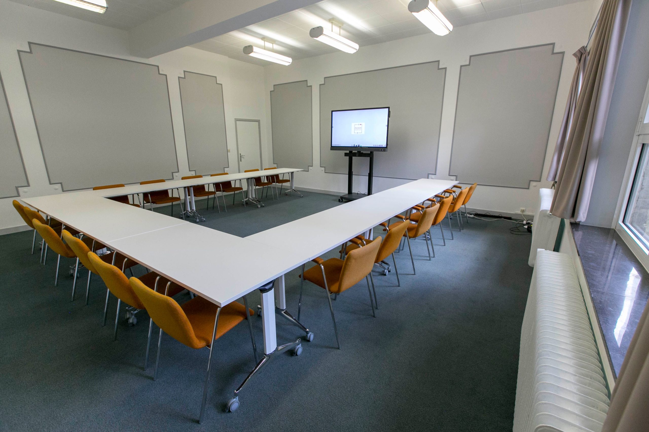 Meeting room - Maison des associations internationales - M.A.I.